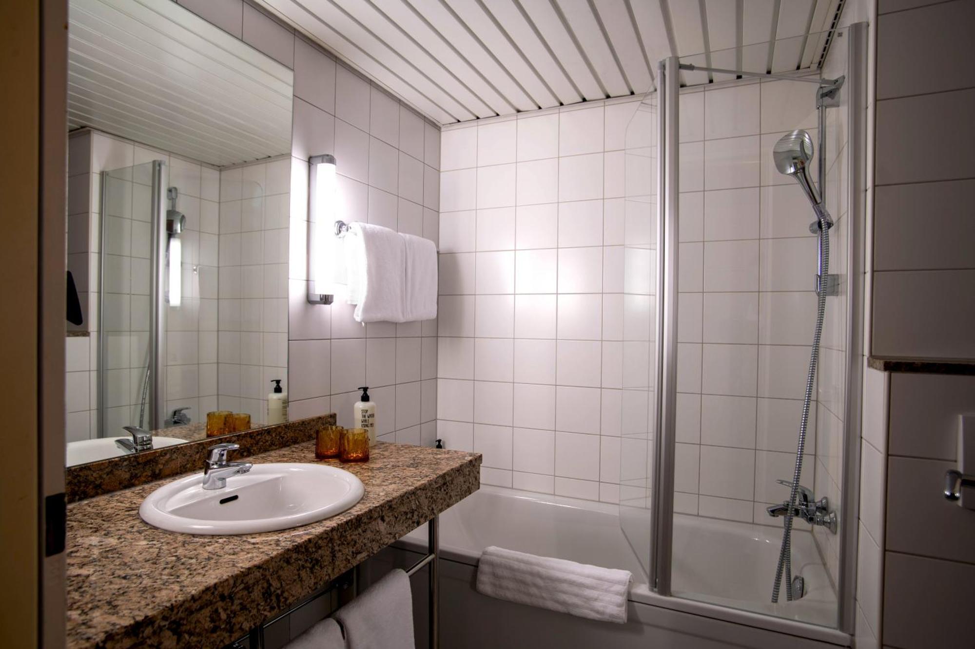 Best Western Conference Airporthotel Frankfurt Moerfelden Экстерьер фото
