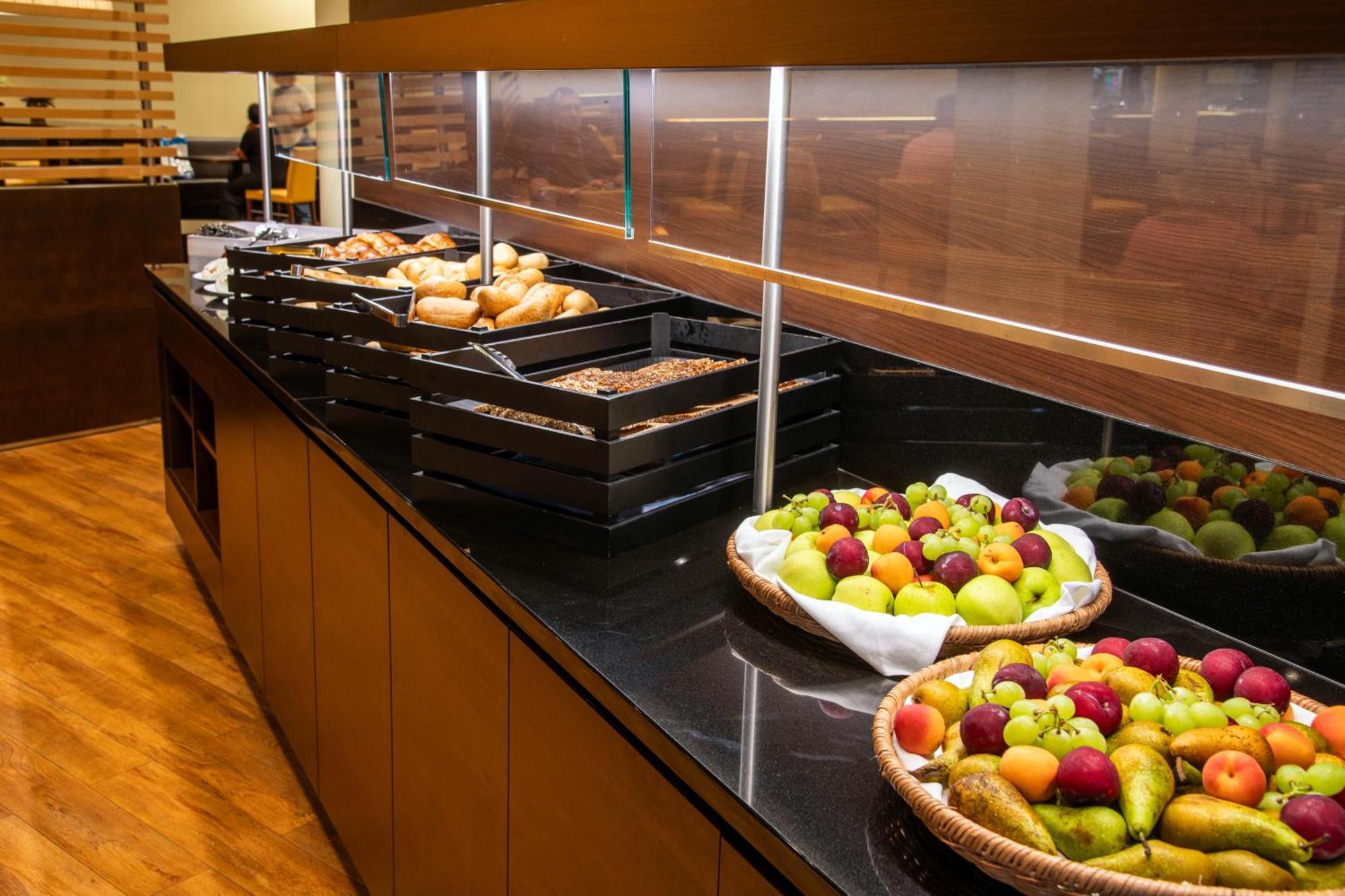 Best Western Conference Airporthotel Frankfurt Moerfelden Экстерьер фото