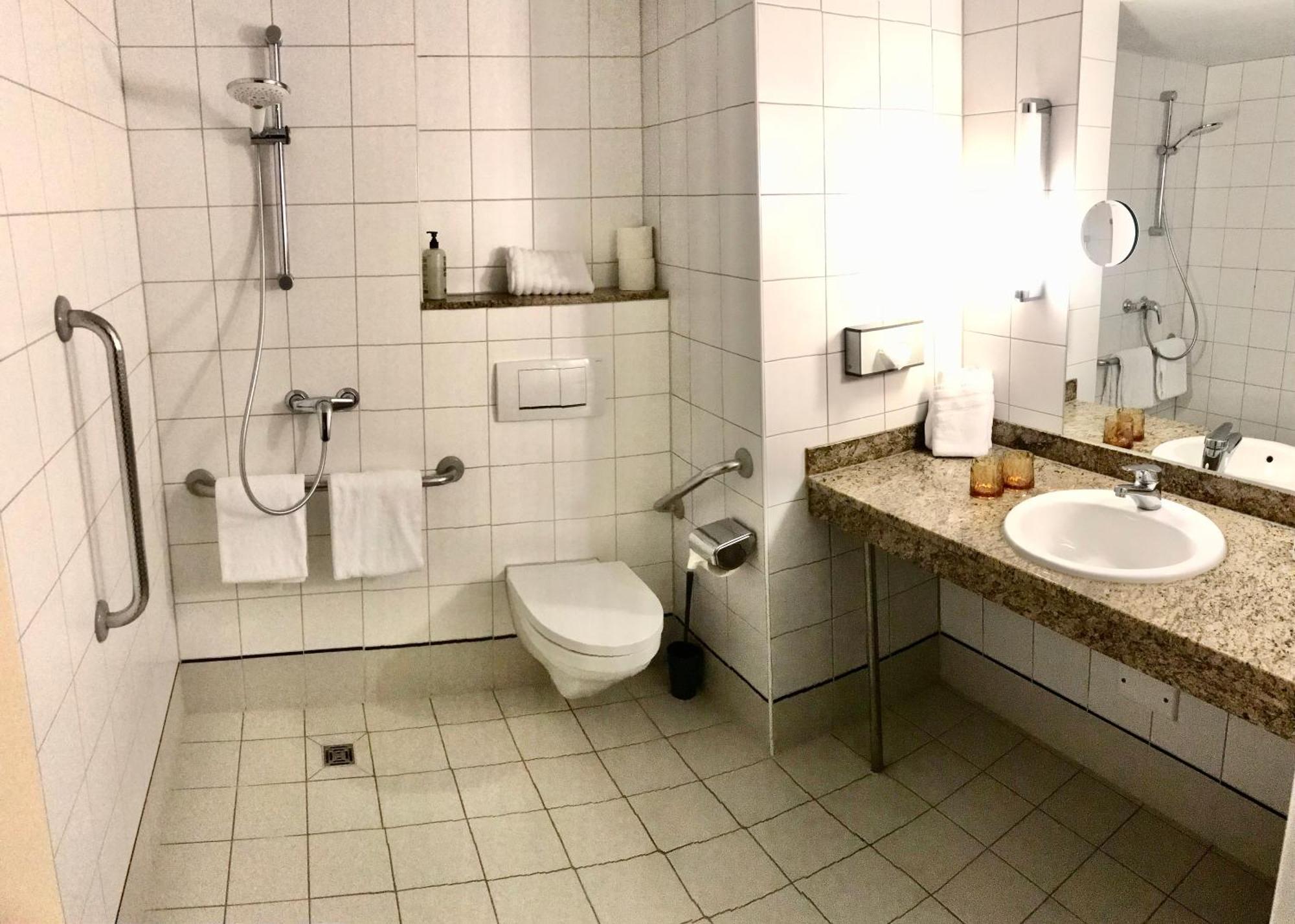 Best Western Conference Airporthotel Frankfurt Moerfelden Экстерьер фото